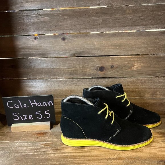 Womens Cole‎ Haan LunarGrand Black Suede Ankle Chukka Boots Size 5.5 B GUC - Picture 1 of 6